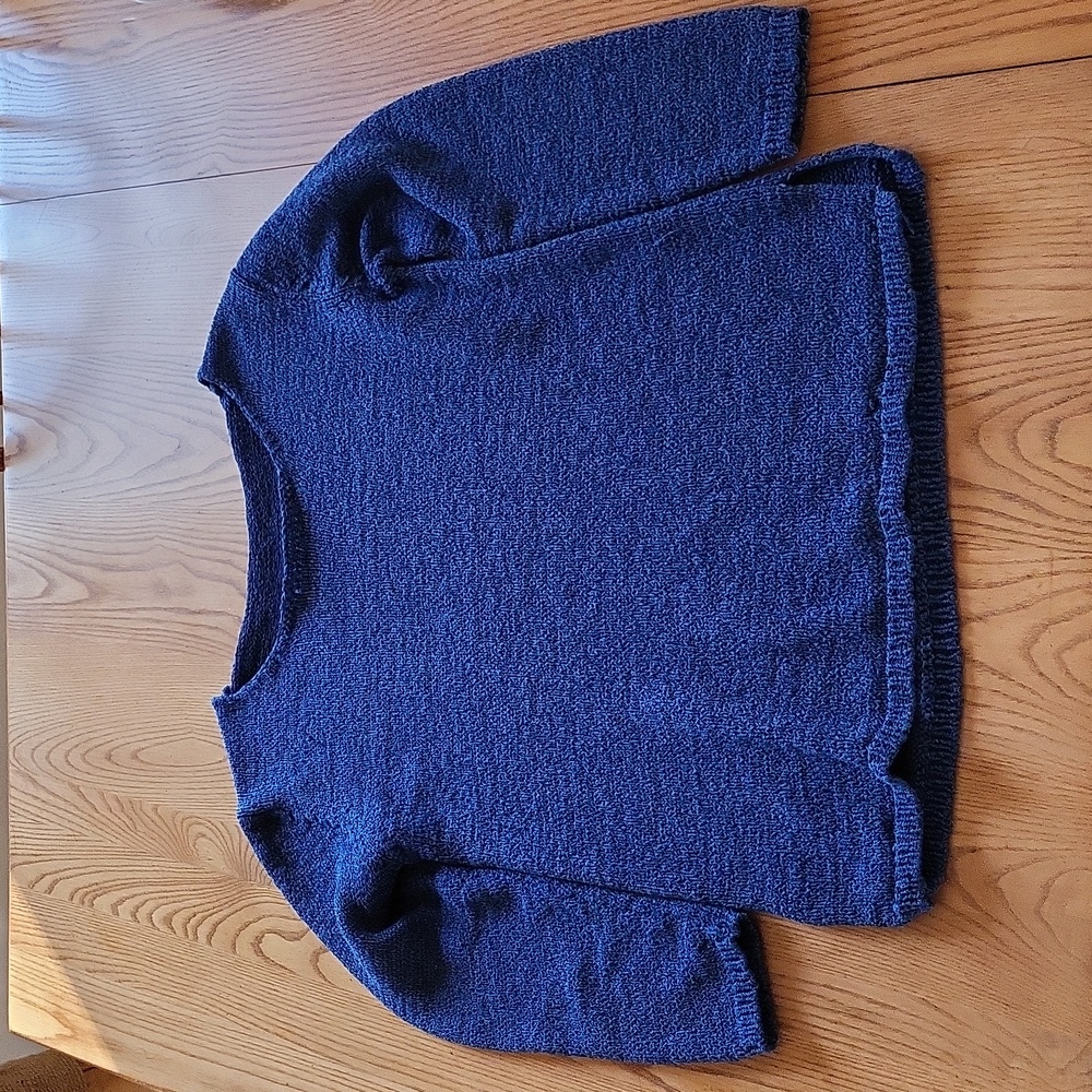 Women's pullover sweater